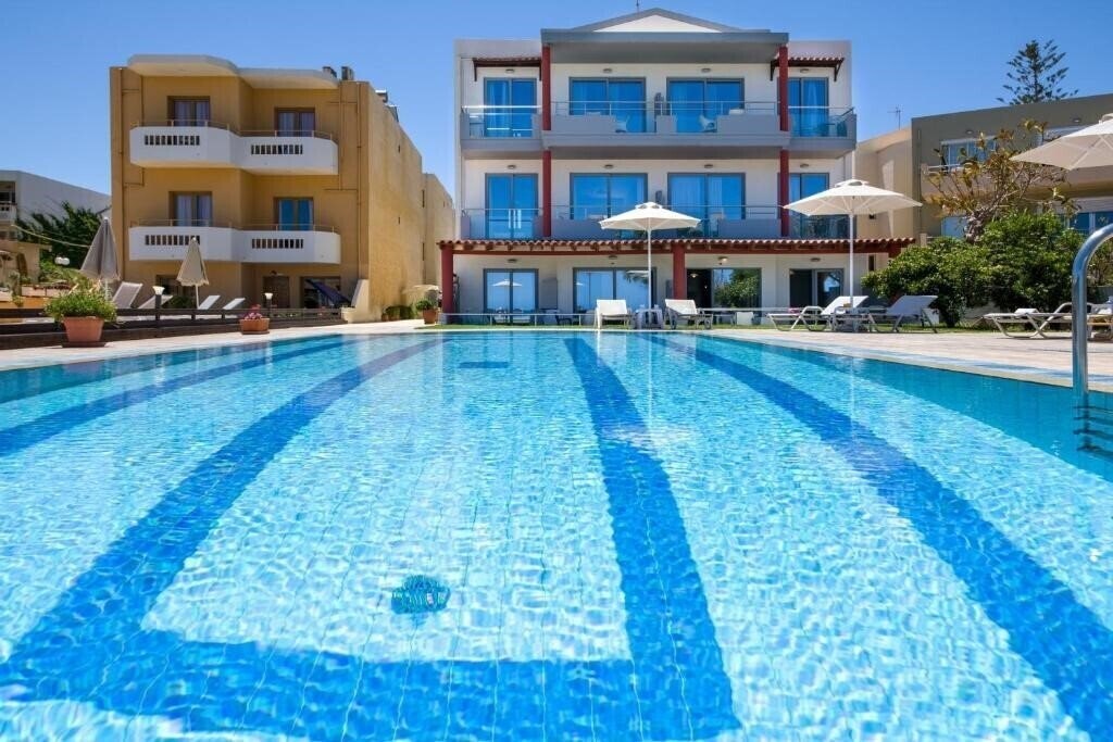 Отель Giannarakis Beach 5*