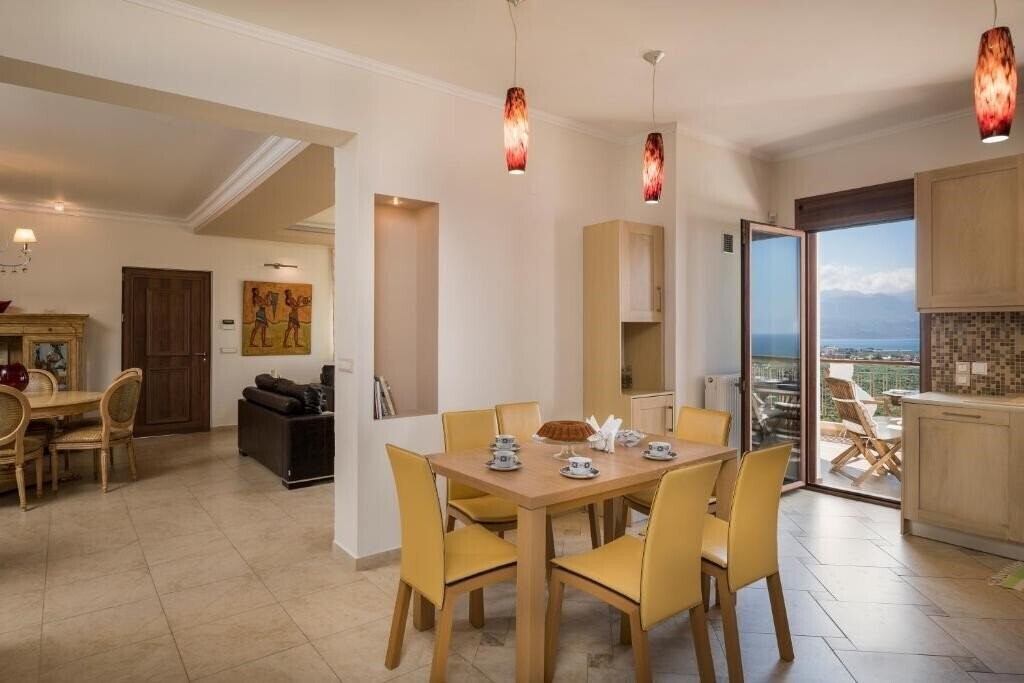 Фотографія Caneva Luxury Villas 4*