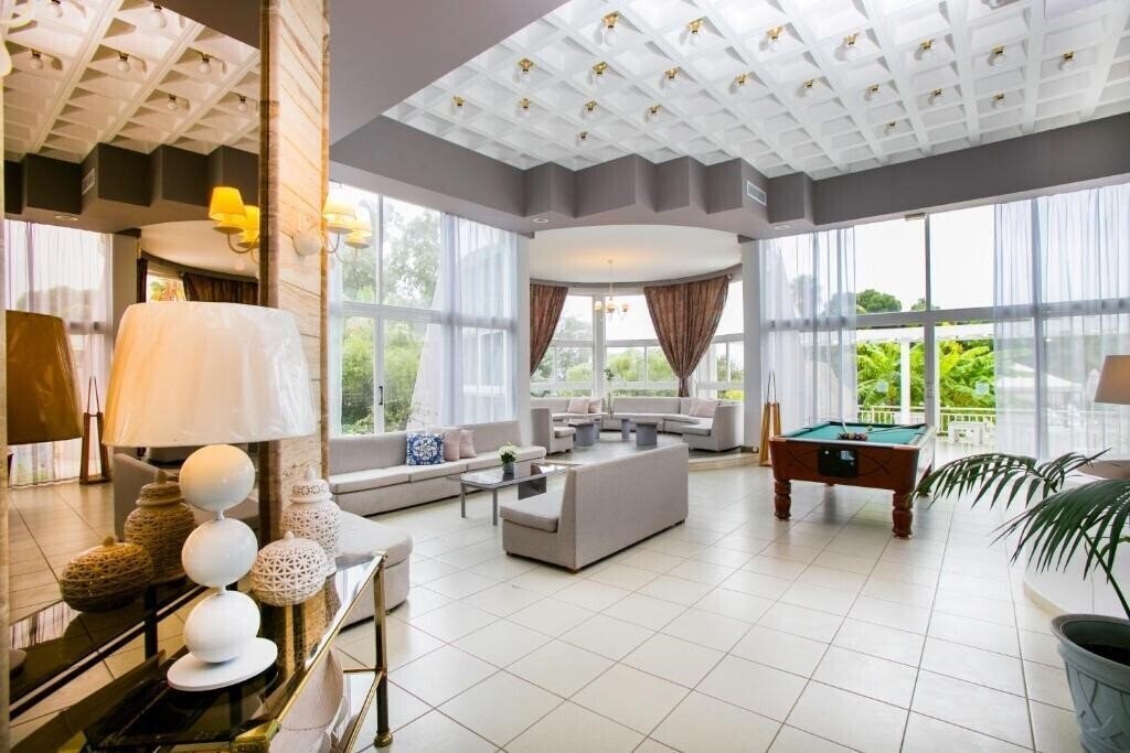 Готель Happy Days Hotel Rodos (Adult Only 16) 3*