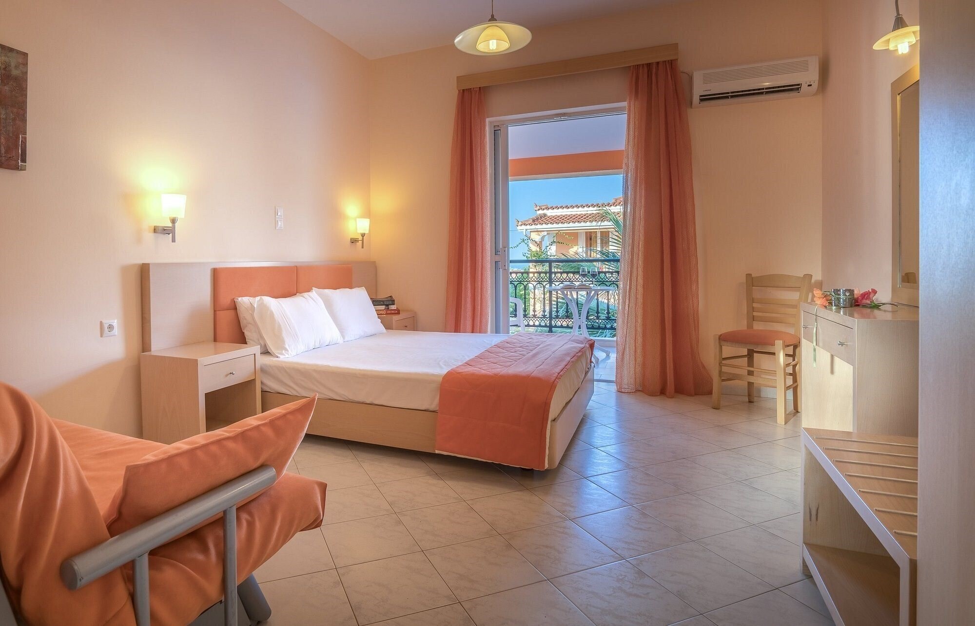 Фото The Dream Hotel 3*