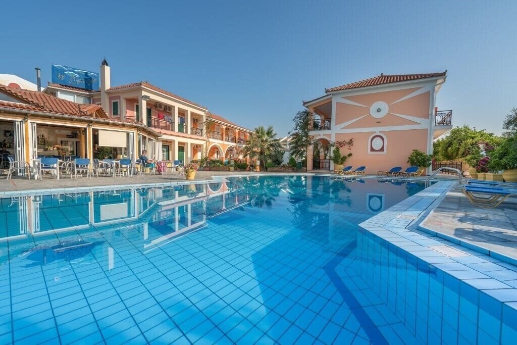 Отель The Dream Hotel 3*