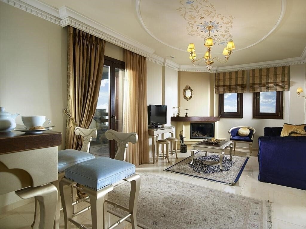 Фотографія Stevalia Hotel & Spa 3*