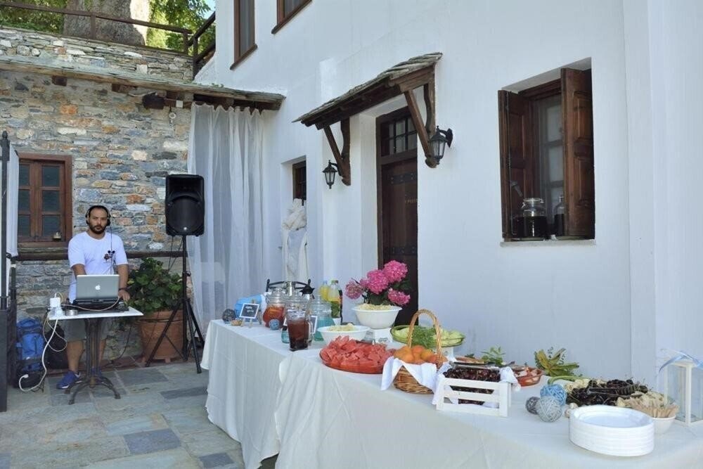 Фото Archontiko Naoumidi 4*