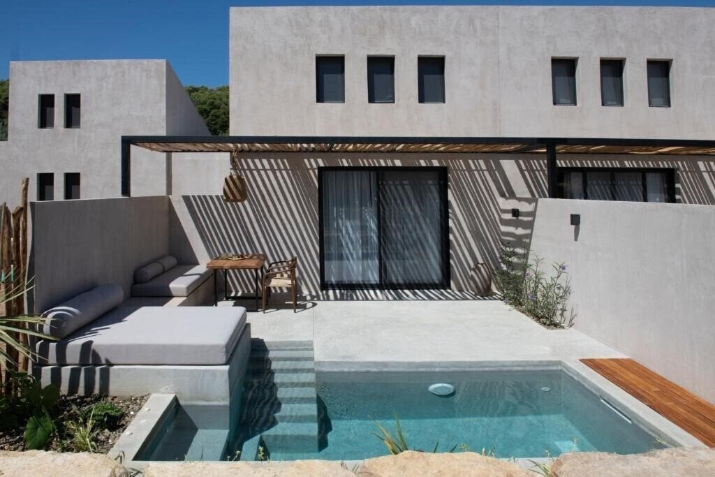 Отель Pure Villas 4*