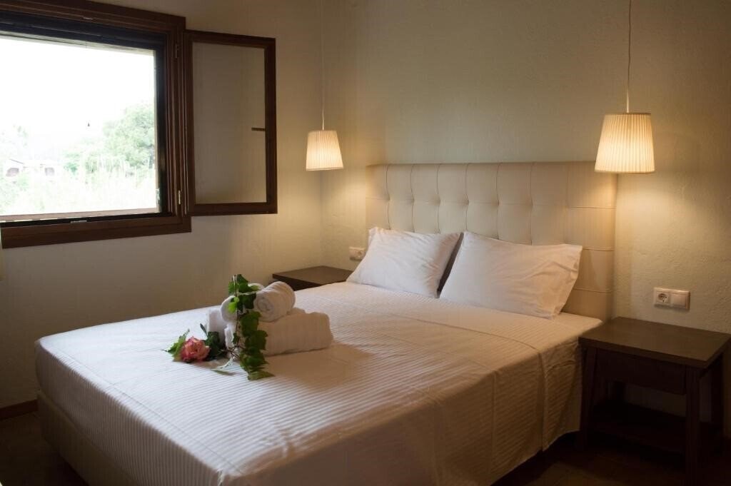 Отель Aegialis Apartments 4*