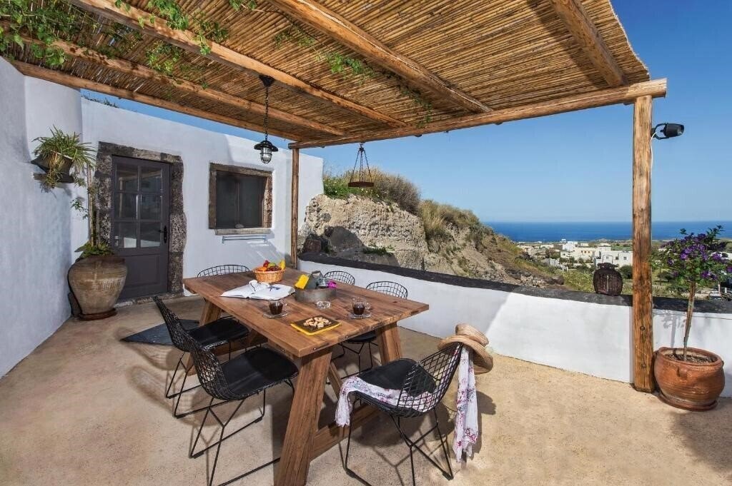 Отель Old Vourvoulos Houses 3*