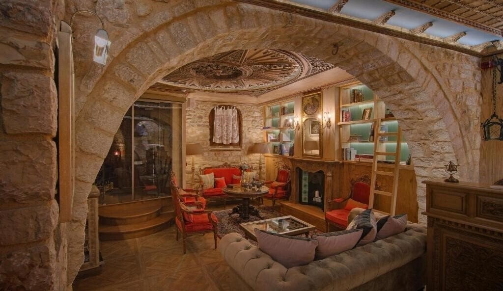 Готель Kamares Historical Boutique Hotel & Spa 5*