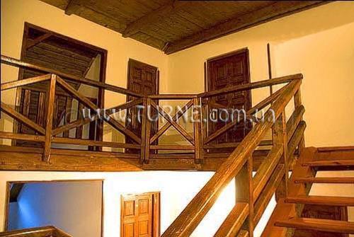 Готель White House 2*