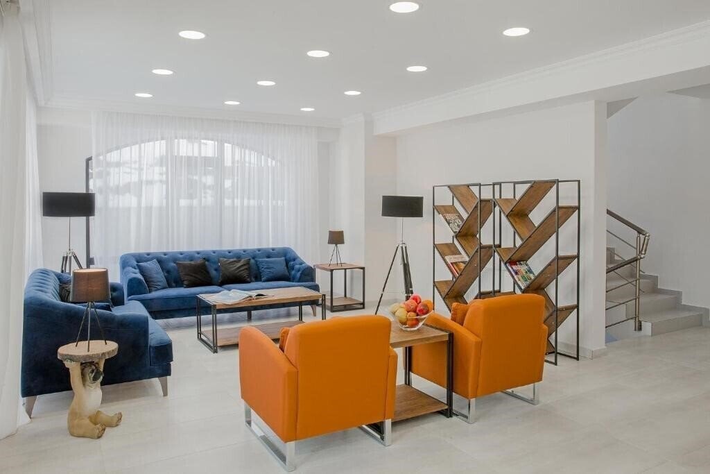 Готель Kokhta Plaza 4*