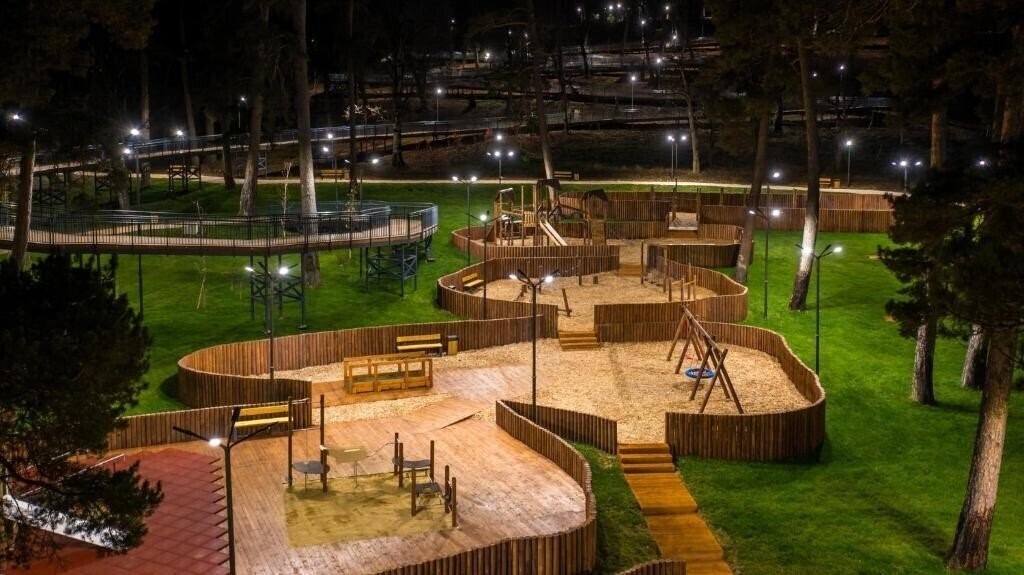 Готель Lados Villa 3*