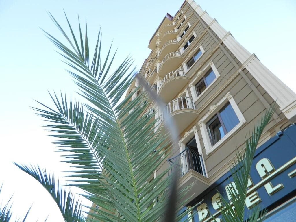 Готель Iberia Hotel 3*
