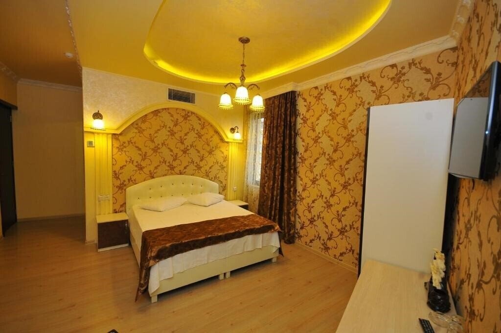 Фото Iberia Hotel 3*