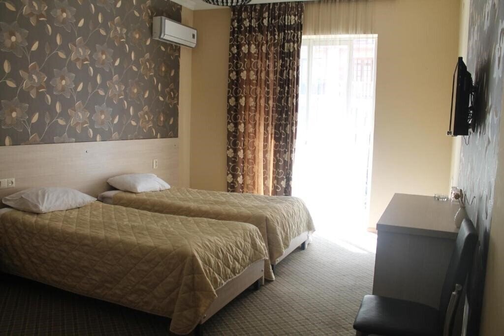 Зображення Elio 3*