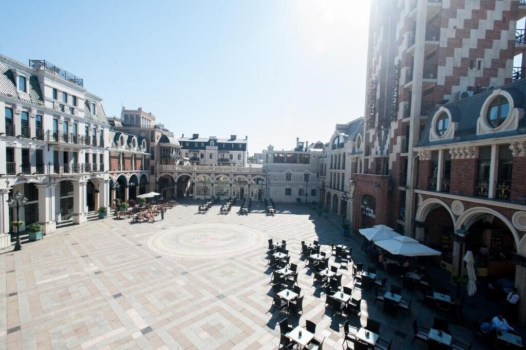 Готель Piazza Four Colors 4*