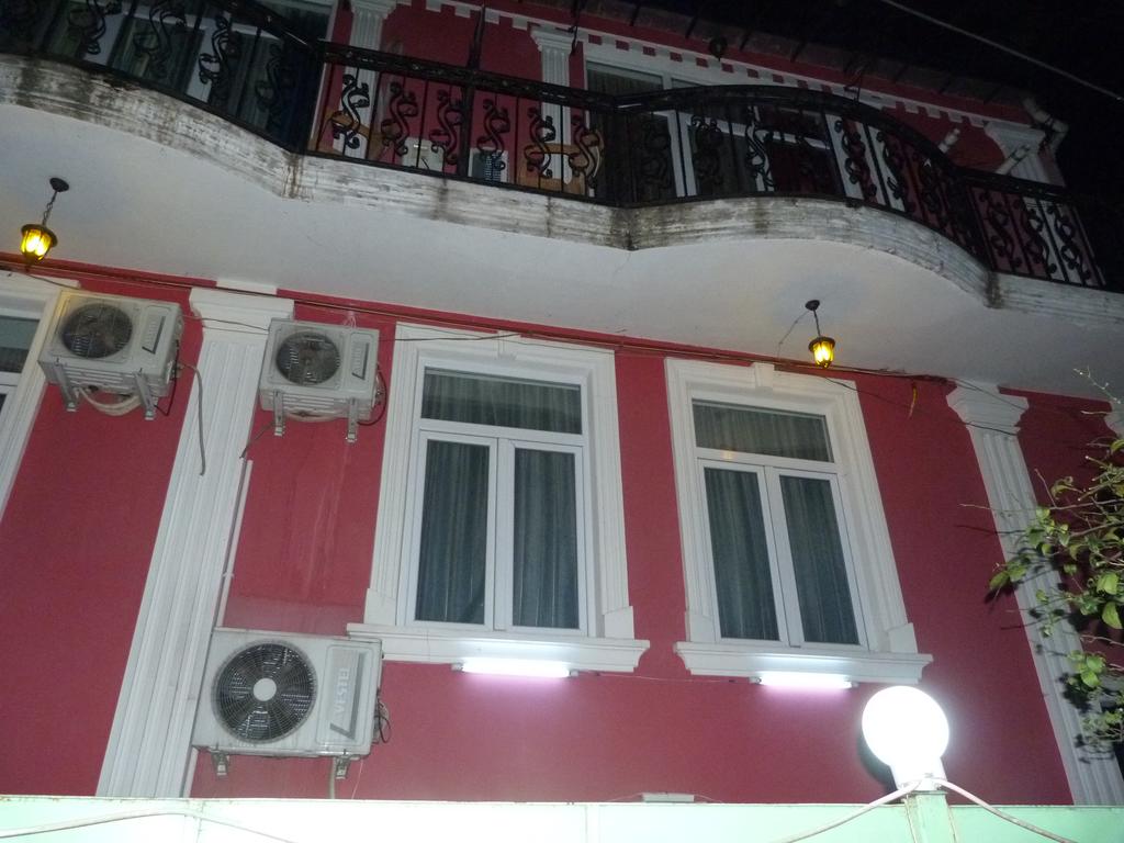 Фотографія Lux Hotel Guest House 2*