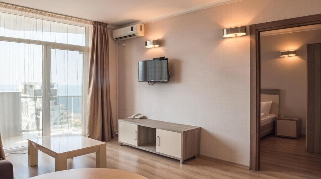 Фотография Silk Road Sea Towers Batumi 4*