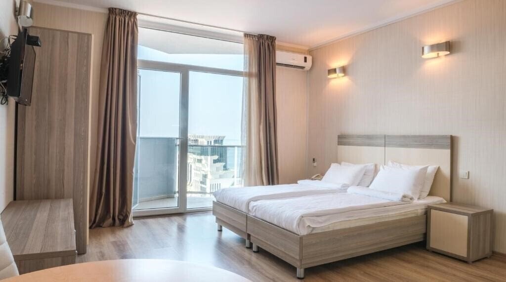 Картинка Silk Road Sea Towers Batumi 4*