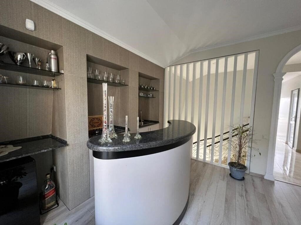 Готель Penthouse Batumi Hotel 4*