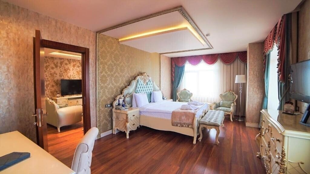 Фото Wyndham Batumi 5*