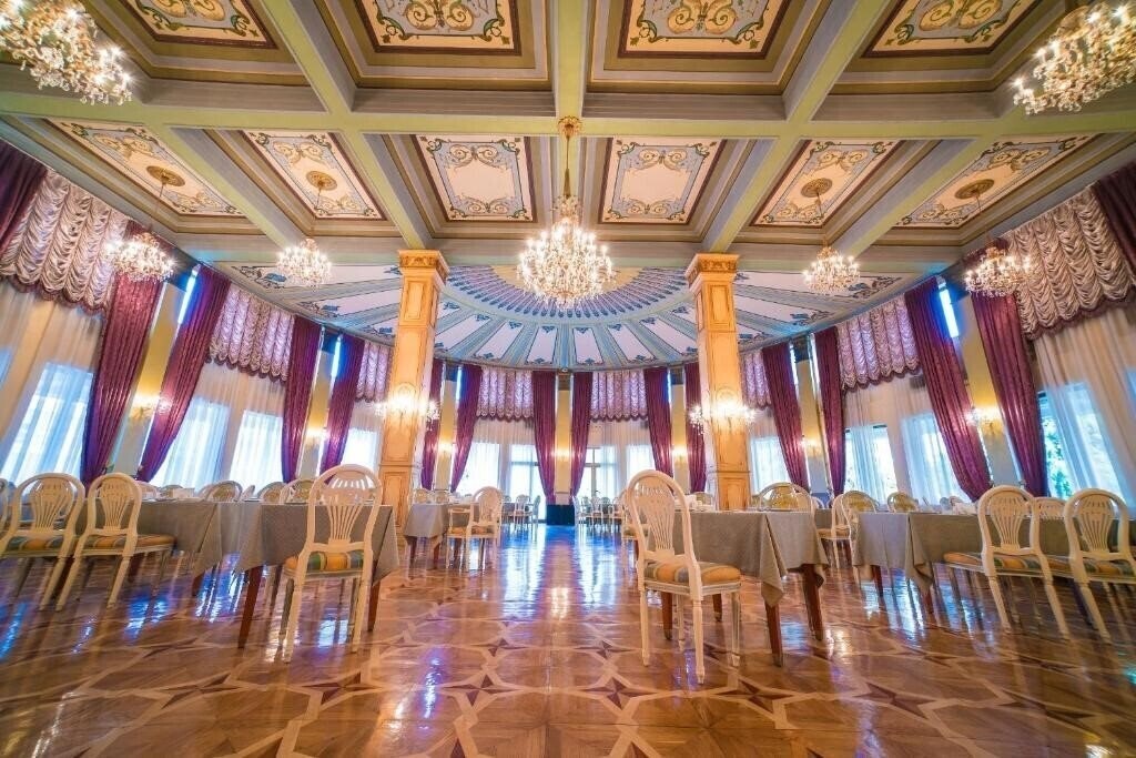 Изображение Intourist Palace 5*