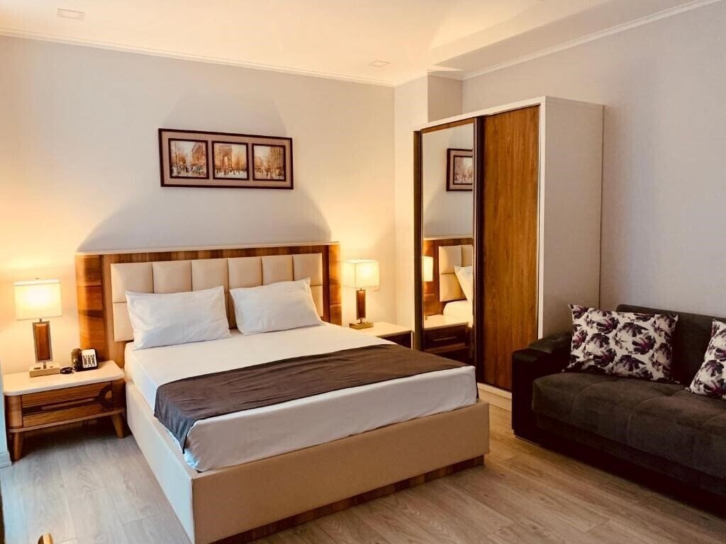 Отель Tsereteli Palace 4*
