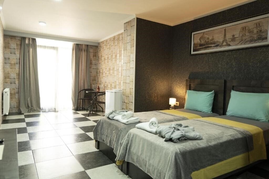 Фото Batumi West Hotel 3*
