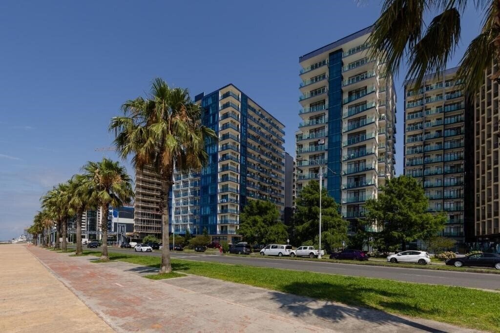 Отель Aqua Batumi Hotel & Apartments 4*