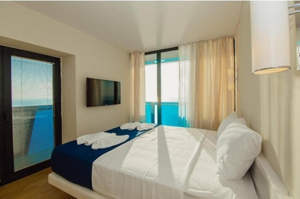 Фото Orbi City Hotel Official 3*