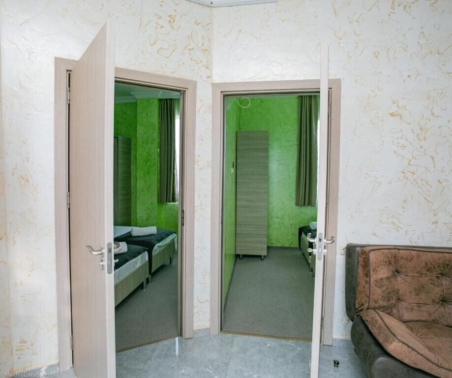 Готель Beach House Hotel Batumi... 4*