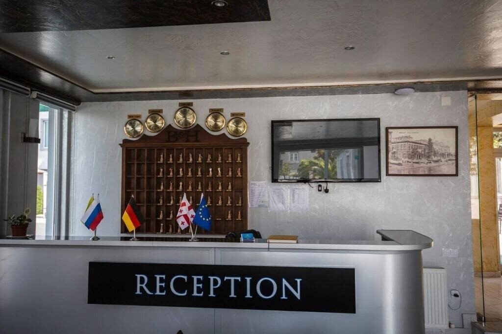 Картинка Beach House Hotel Batumi... 4*