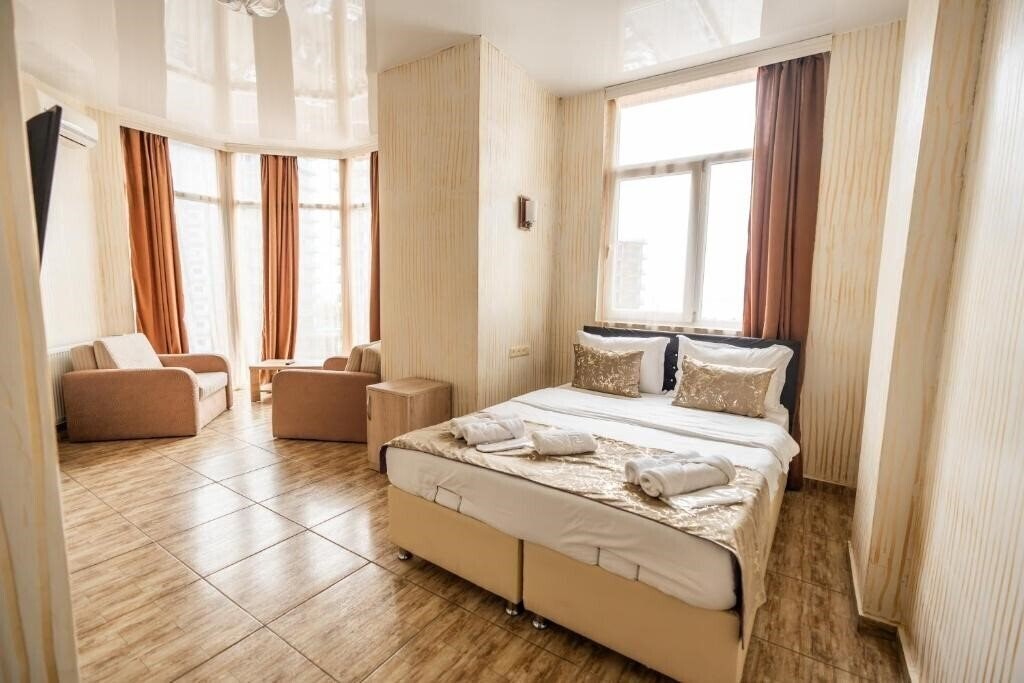 Фото Hotel Batumi Inn 3*