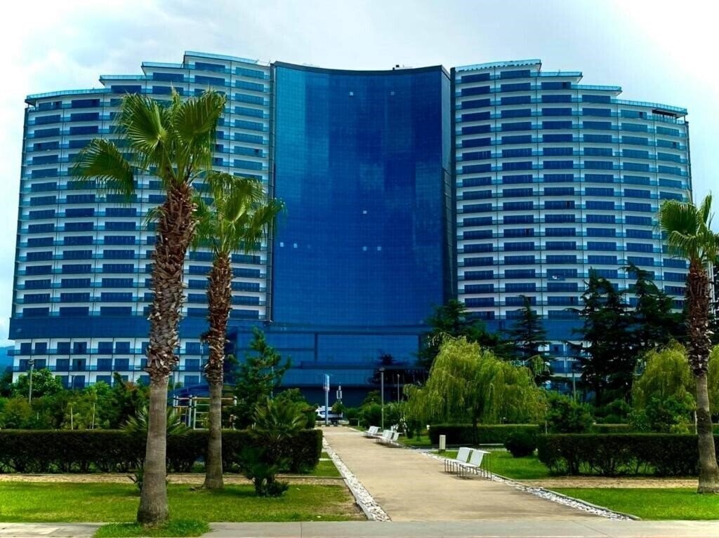 Готель Grand Bellagio Batumi Convention & Casino Hotel 4*