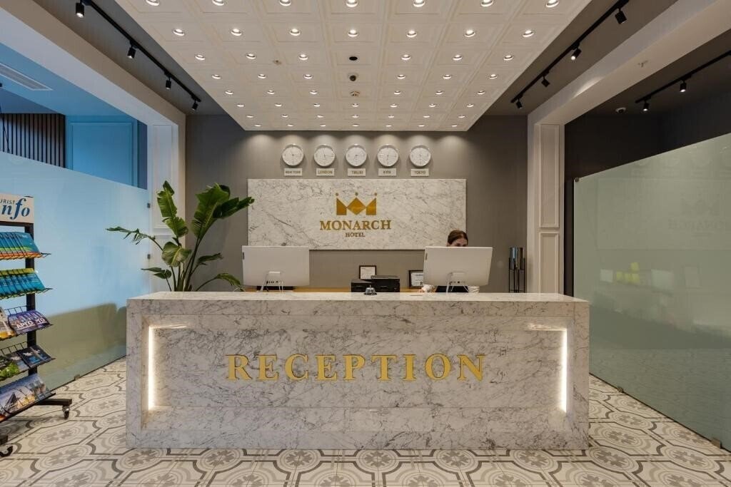Картинка Hotel Monarch 4*
