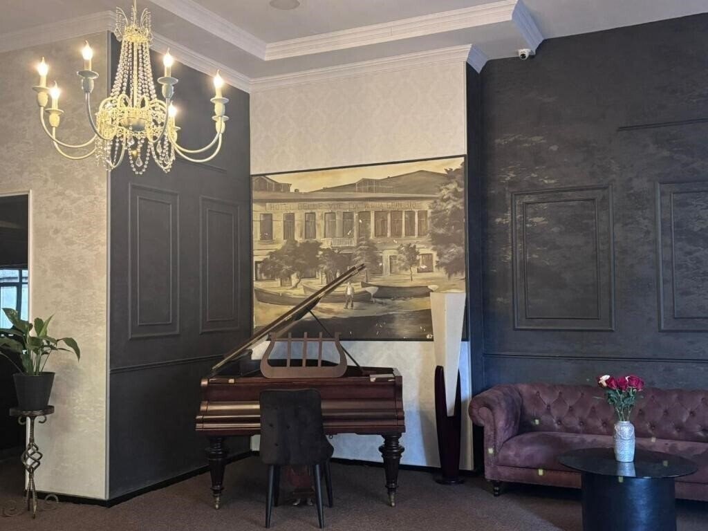 Готель Aura Boutique Hotel 4*