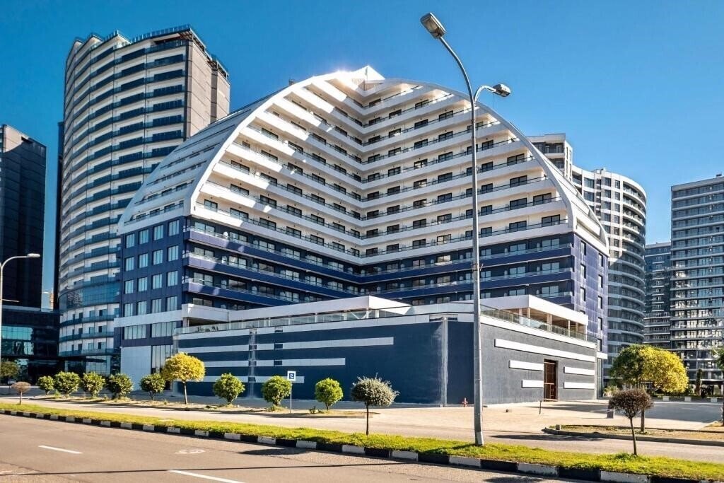 Фото The Grandeur Hotel. 5*