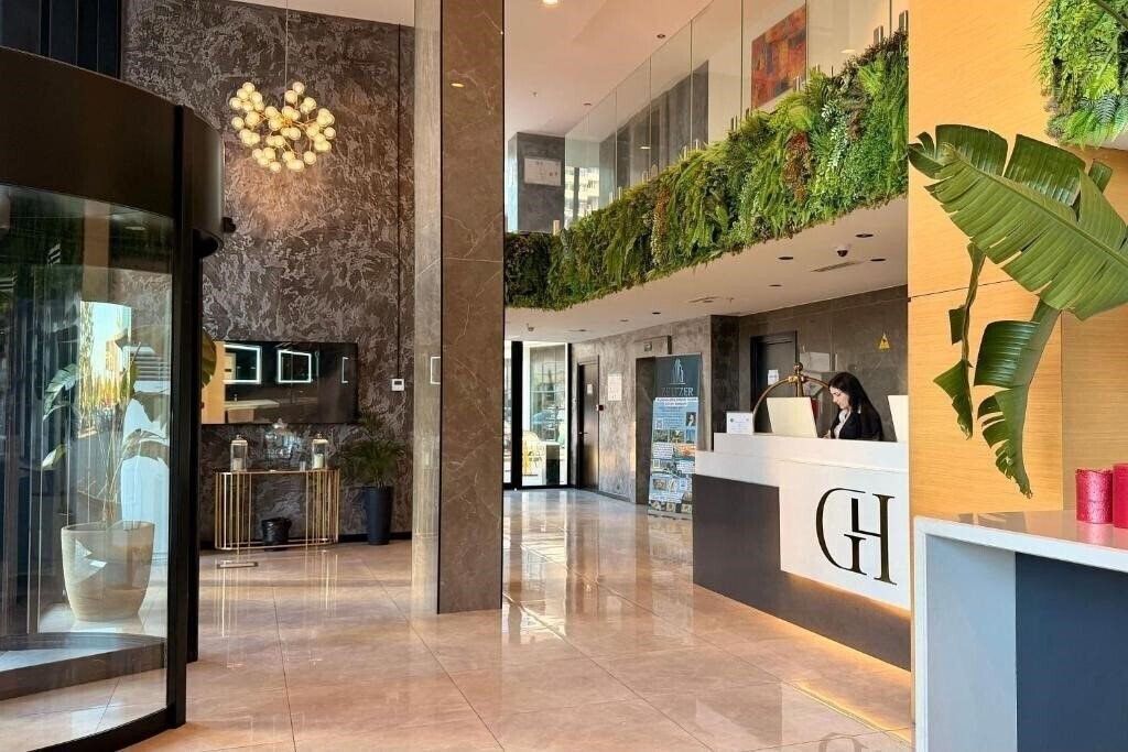 Фотография The Grandeur Hotel. 5*