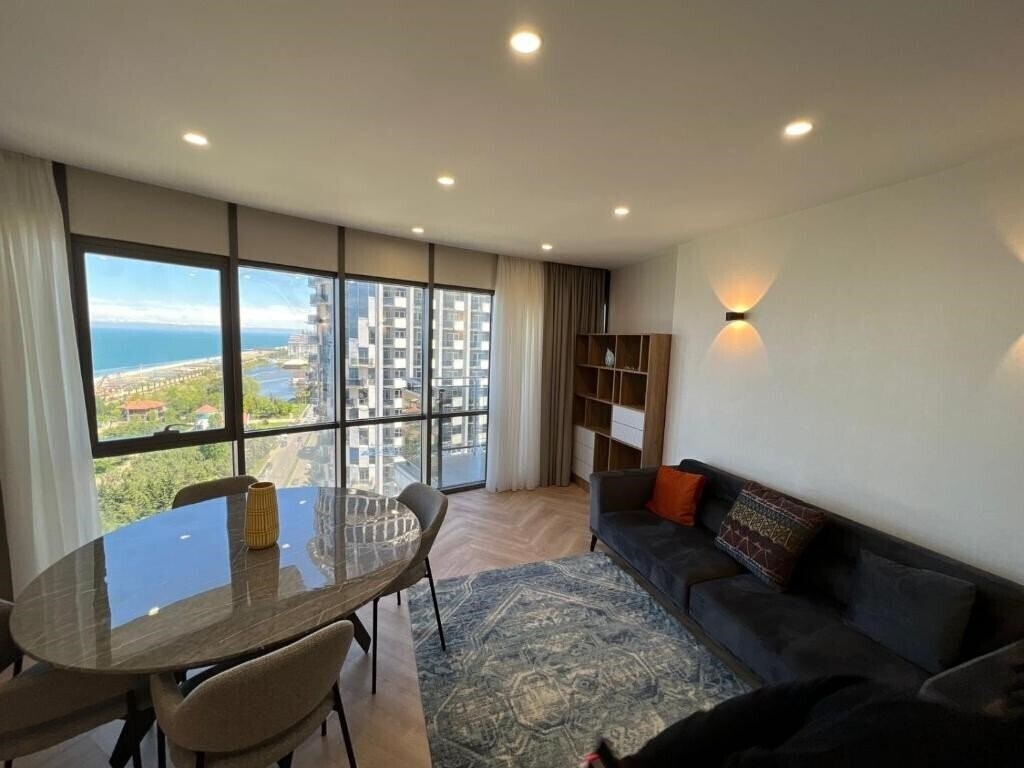 Фото Holiday Lux. Apartment апартаменты