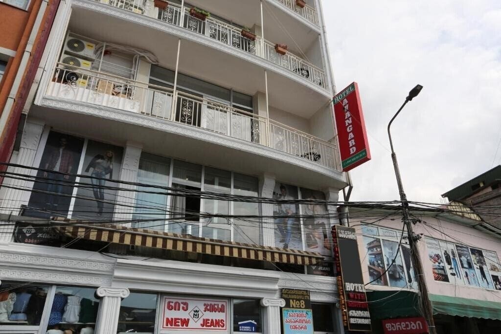 Отель Hotel Avangardi 3*