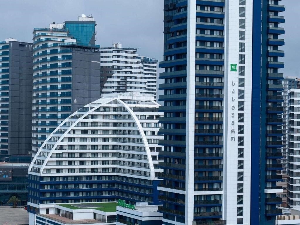 Изображение Ibis Styles Batumi 4*