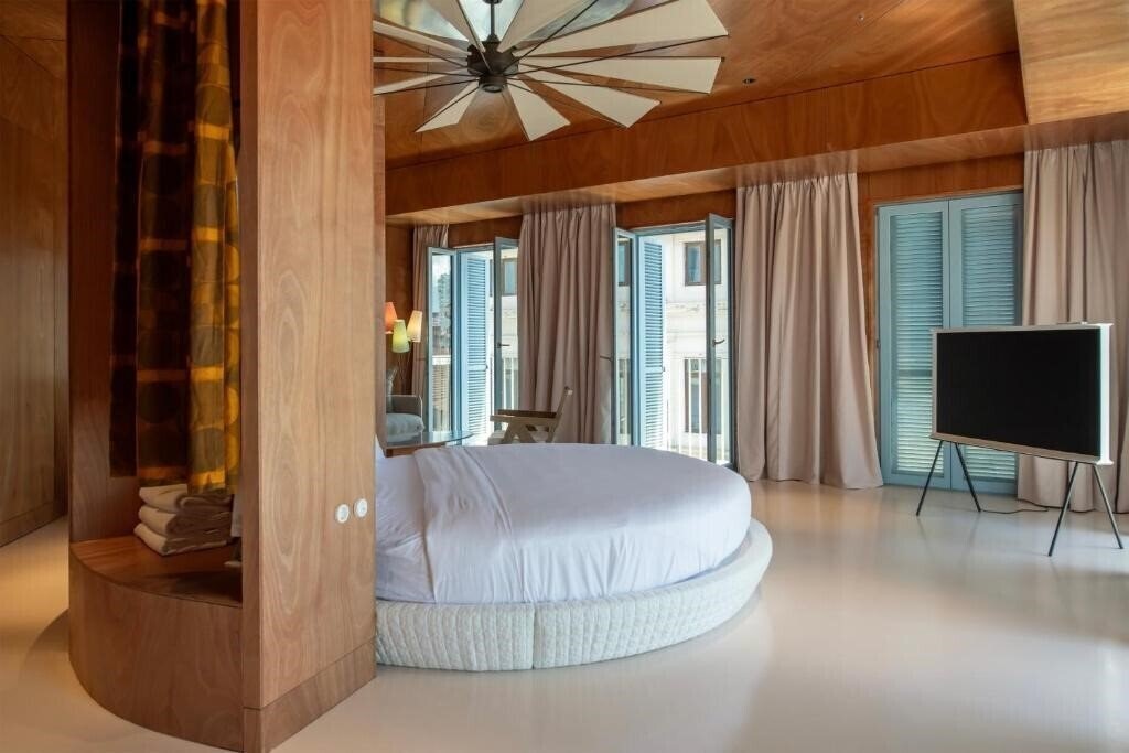 Фотография Rooms Hotel Batumi 5*