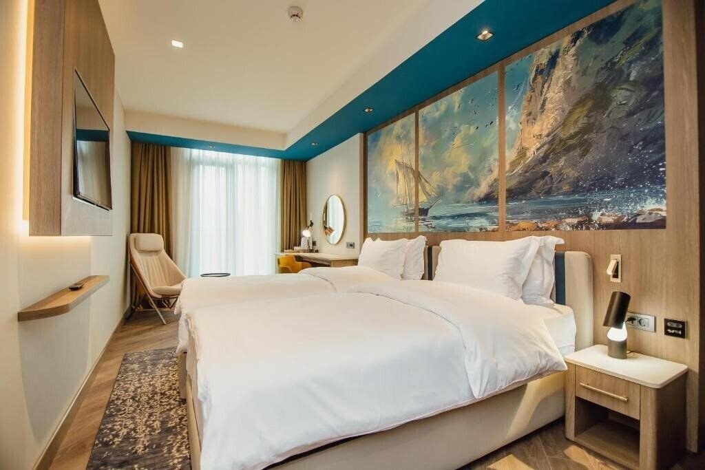 Фото La Quinta by Wyndham Batumi 5*