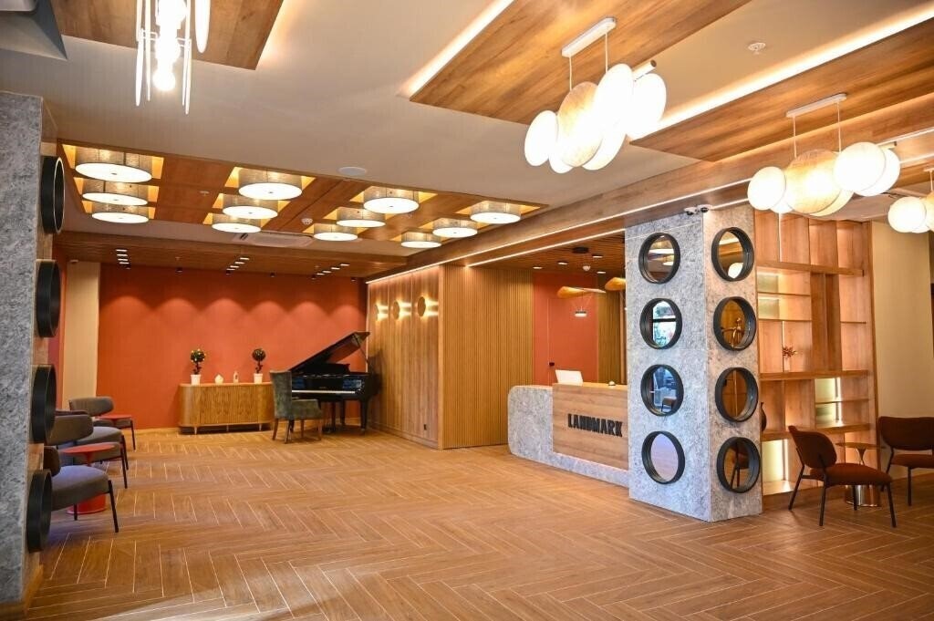 Картинка Landmark Hotel Batumi 4*