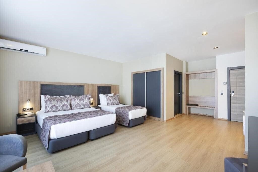 Зображення Euphoria Apartments & Rezidance 3*