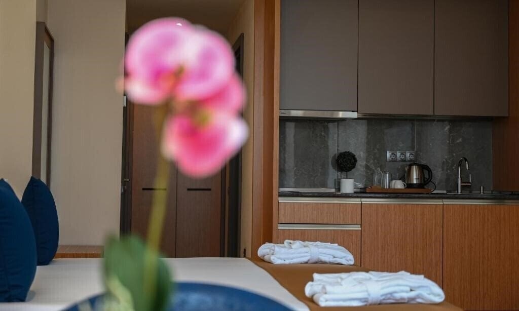 Готель New Wave Apart Hotel 4*