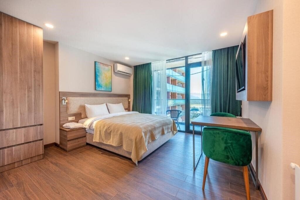 Фотографія Sunset Residence & Hotel Batumi 5*
