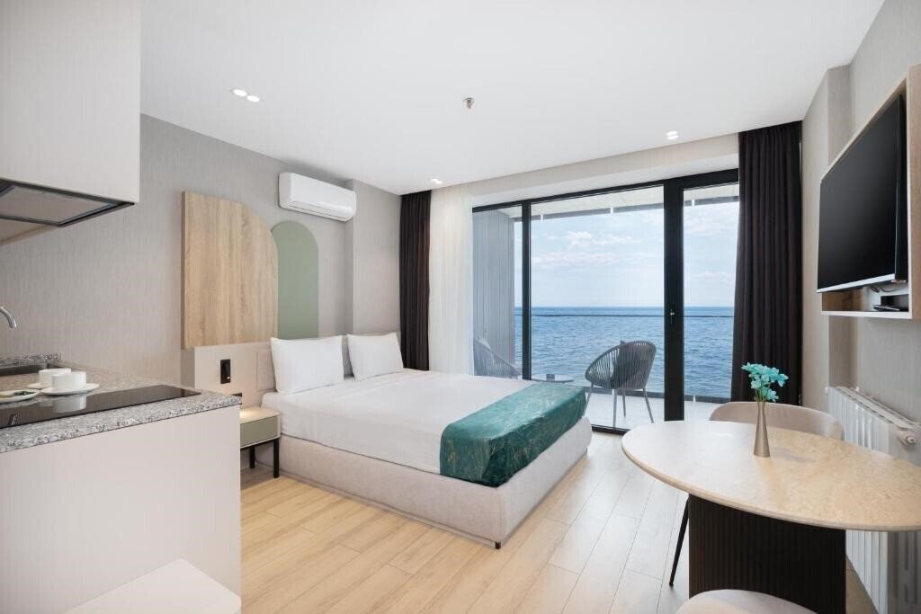 Фотографія Marina Club Batumi 4*