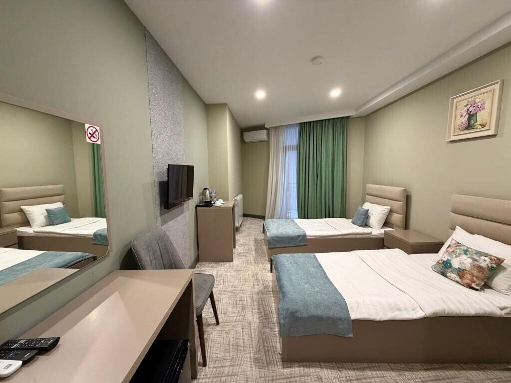 Фото Aurora Hotel Batumi 4*