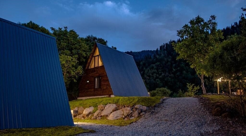 Фотография Landhaus Borjomi 4*