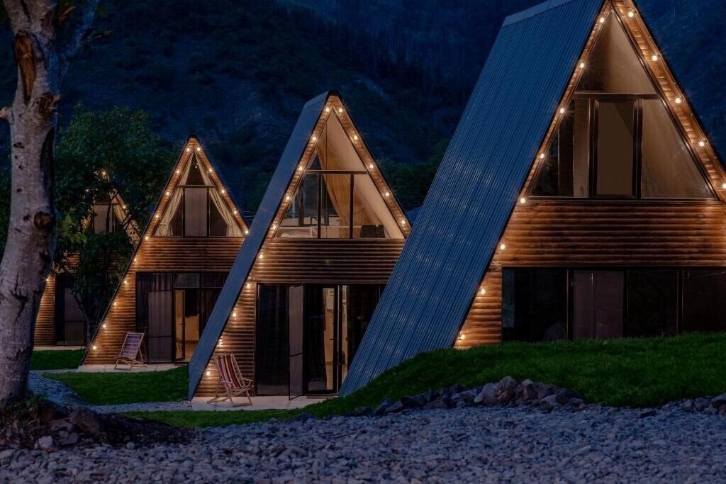 Отель Landhaus Borjomi 4*