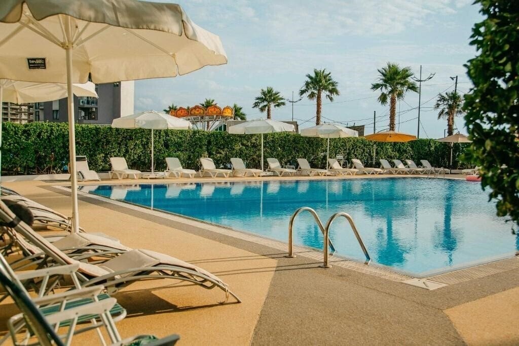 Отель Era Palace Gonio. 4*